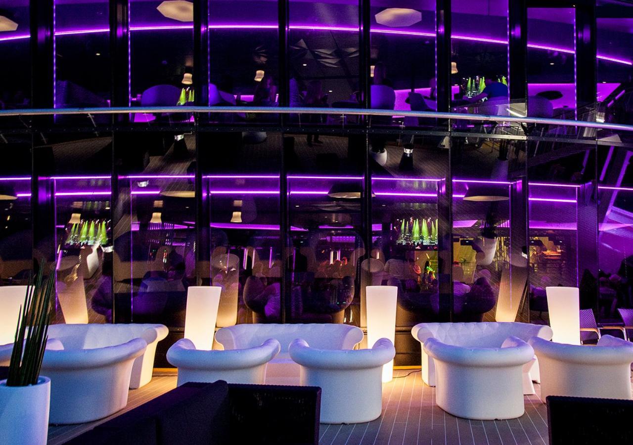 ホテル Viking Line Ferry Viking Grace - Mini-Cruise From トゥルク エクステリア 写真