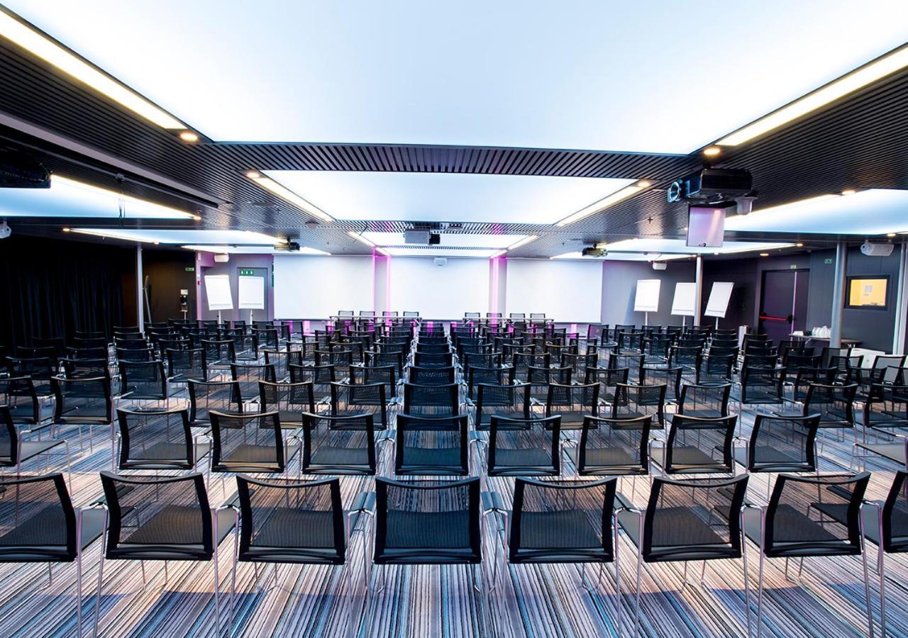 ホテル Viking Line Ferry Viking Grace - Mini-Cruise From トゥルク エクステリア 写真